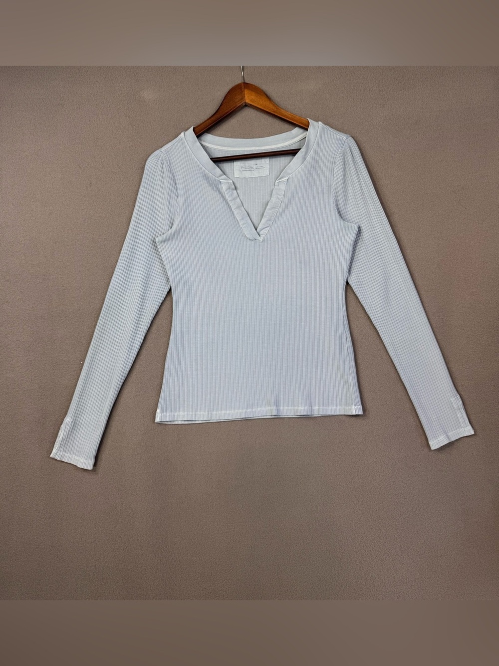 Anthropologie Pilcro Long-Sleeve Ribbed V-Neck Top in Light Blue, Medium